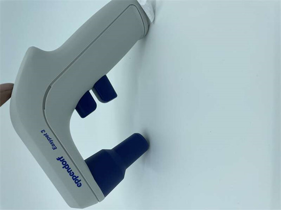 艾本德電動助吸器,實驗室液體處理的得力助手 艾本德電動助吸器,實驗室液體處理的得力助手